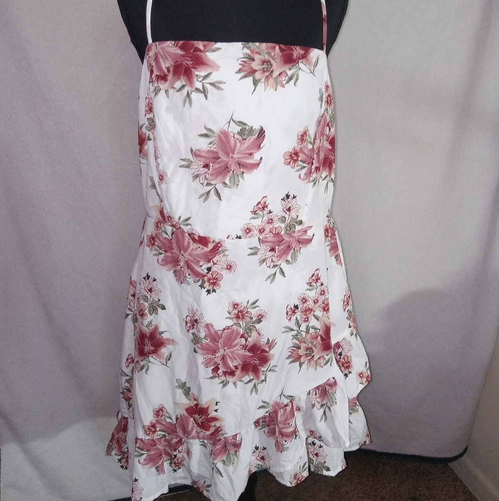 Rue21 Floral Midi Dress NWT Size Large